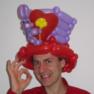 Balloon modeller - bunny hat
