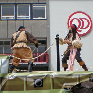 pirate character actors in hand to hand combat stunt performance