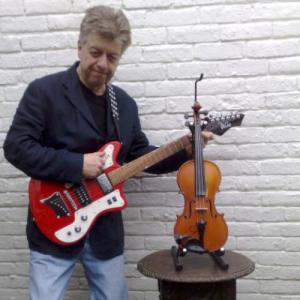 Mike Piggott with guitar